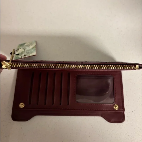 Bebe backpack & Badgley Mischa wallet. - Picture 7 of 11